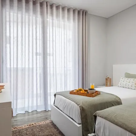Casa Raposinhas Vi, * Фуншал