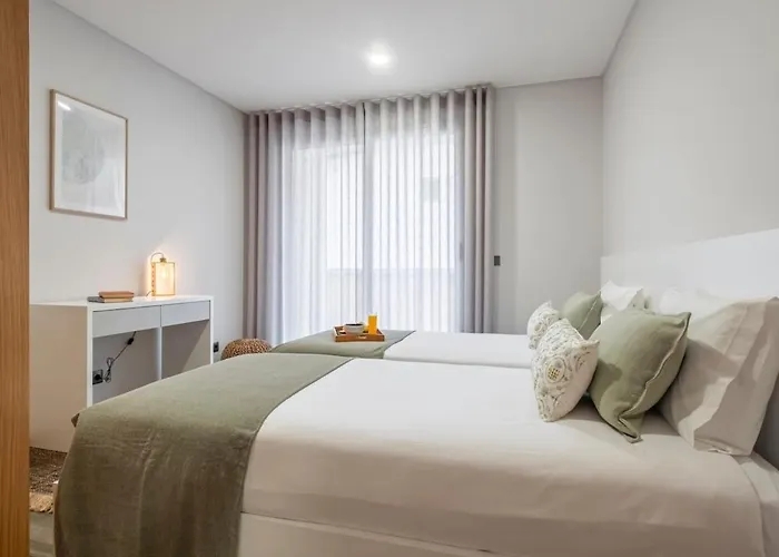 Casa Raposinhas Vi, Φουνκάλ